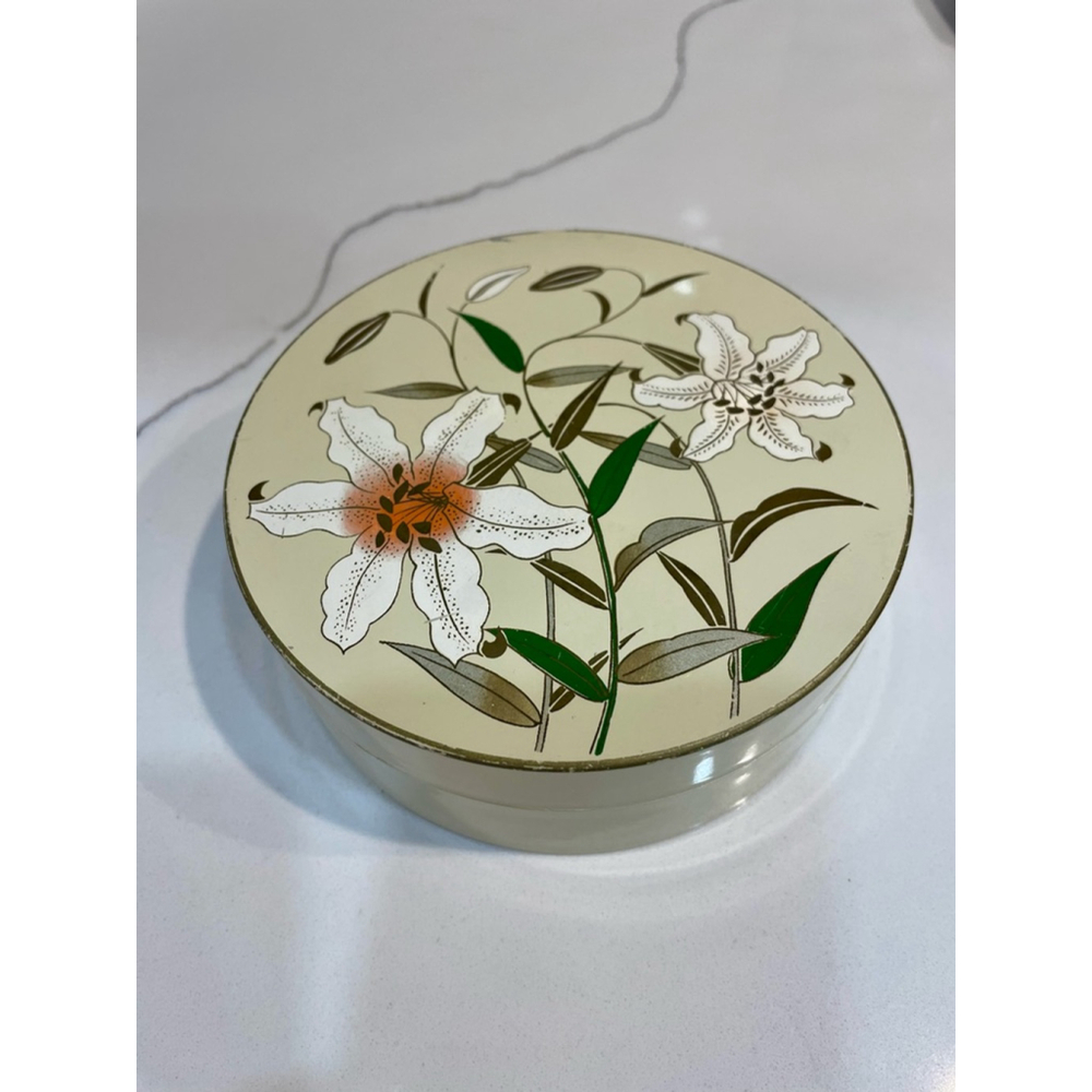 Otagiri Vintage Floral Trinket Box Beige Oriental Design White Lillies Japan